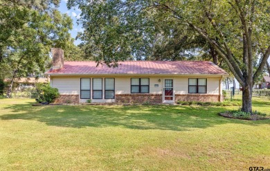 Lake Home For Sale in Chandler, Texas