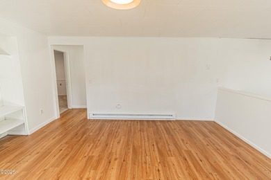 Excellent opportunity to own an Oceanview triplex in the - photo 24
