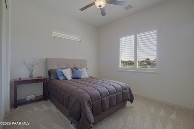 A RARE opportunity to own a single-level spacious property with - photo 27