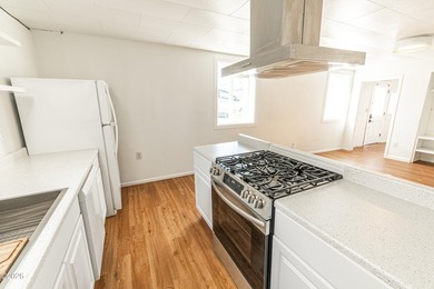 Excellent opportunity to own an Oceanview triplex in the - photo 29