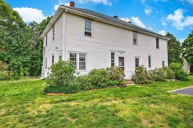 Welcome to this beautifully maintained home offering the perfect - photo 1