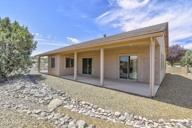 A RARE opportunity to own a single-level spacious property with - photo 32