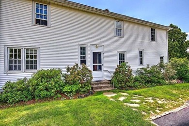 Welcome to this beautifully maintained home offering the perfect - photo 2