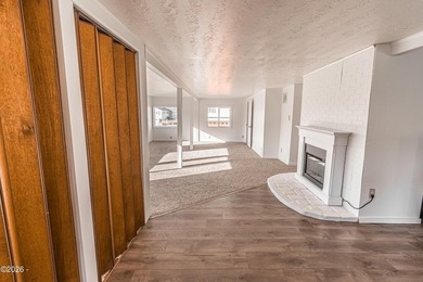 Excellent opportunity to own an Oceanview triplex in the - photo 35