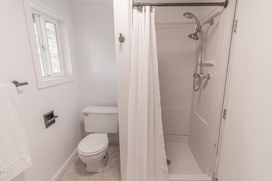 Excellent opportunity to own an Oceanview triplex in the - photo 39