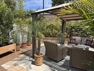 Welcome to easy San Diego living in this beautifully maintained - photo 4