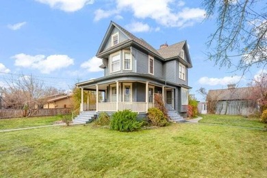 Crooked River Home For Sale in Prineville Oregon