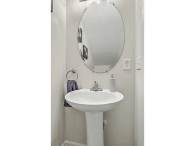 Don't miss this incredible opportunity to own a 2 bed,1.5 bath - photo 7