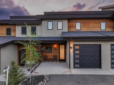 Monte Verde Lake Townhome/Townhouse For Sale in Angel Fire New Mexico