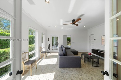 A CAPTIVATING BLEND OF MED-DECO CHARM & CONTEMPORARY COMFORT IN - photo 5
