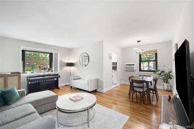 Welcoming 1-bedroom lower located in desirable Beech Hills - photo 4