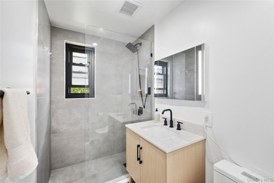 Welcoming 1-bedroom lower located in desirable Beech Hills - photo 9