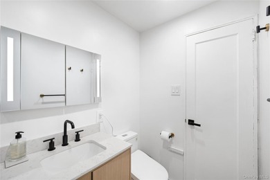 Welcoming 1-bedroom lower located in desirable Beech Hills - photo 10