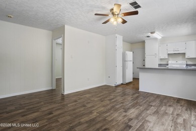 Discover the perfect blend of comfort, convenience, and coastal - photo 16