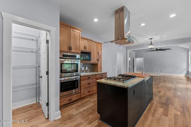 Welcome to this beautifully designed home in the heart of - photo 19