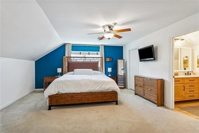 Located in the sought after neighborhood of Chateau Estates, a - photo 20