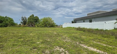 Beautiful cleared 3 lot site in great location with lake views - photo 3