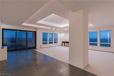 Rare opportunity to own one of the few penthouses in the - photo 5