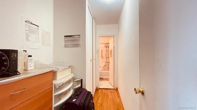 Flushing Downtown Center Best Coop. Full Time Doorman And - photo 6