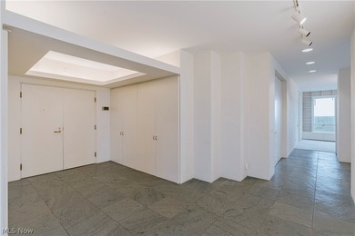 Rare opportunity to own one of the few penthouses in the - photo 6