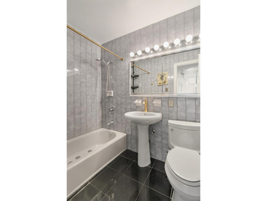 Step into the South East Corner with Inspiring Iconic NYC