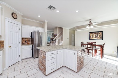 Every turn in this impeccably designed, Southland Hills home - photo 13