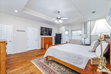 Every turn in this impeccably designed, Southland Hills home - photo 17