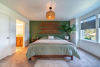 Tucked into a private, pie-shaped .32-acre setting, this nearly - photo 20