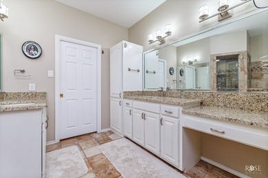 Every turn in this impeccably designed, Southland Hills home - photo 20