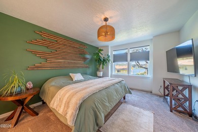 Tucked into a private, pie-shaped .32-acre setting, this nearly - photo 22