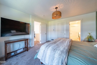 Tucked into a private, pie-shaped .32-acre setting, this nearly - photo 23