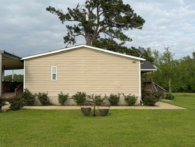 WELL CARED FOR AND LOVED! Immaculate 3/2 DWMH, 2014, Split Floor - photo 5