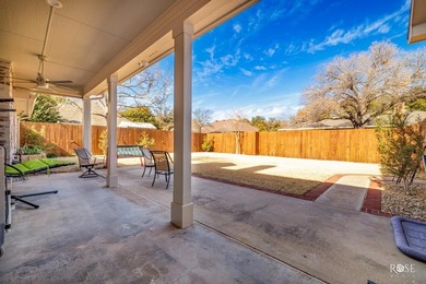 Every turn in this impeccably designed, Southland Hills home - photo 37