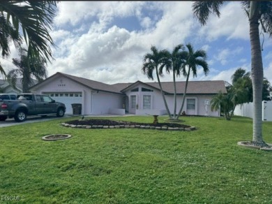 Caloosahatchee River Home Sale Pending in Cape Coral Florida