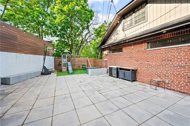 Emerson Hill Staten Island- Chance of a lifetime to own a fully - photo 42
