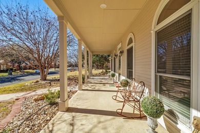 Every turn in this impeccably designed, Southland Hills home - photo 45