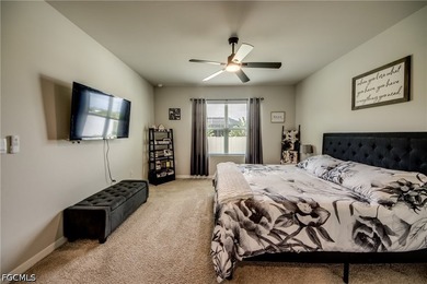 Don't miss this like-new 2024 D.R. Horton Aria model in vibrant - photo 11