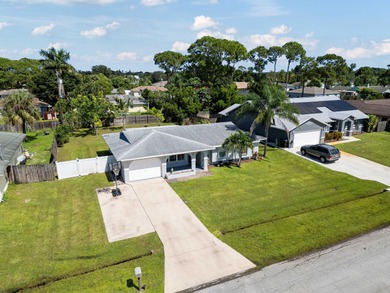 St. Lucie River Home For Sale in Port Saint Lucie Florida