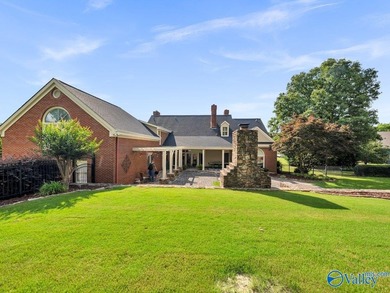 Executive Southern Living Home Near Lake Guntersville in the - photo 15