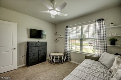 Don't miss this like-new 2024 D.R. Horton Aria model in vibrant - photo 16