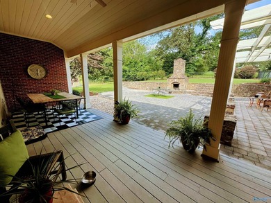 Executive Southern Living Home Near Lake Guntersville in the - photo 16
