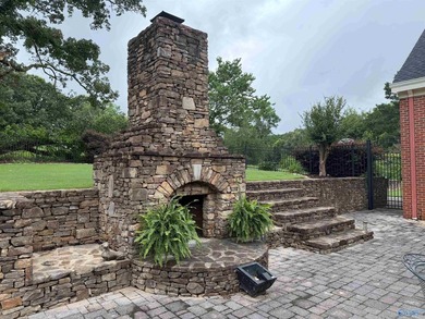 Executive Southern Living Home Near Lake Guntersville in the - photo 17