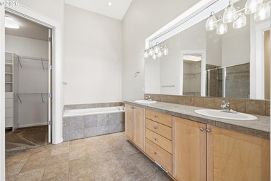 Awesome ranch style home with Columbia River and Mount Hood - photo 18