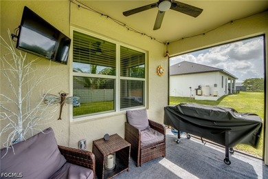 Don't miss this like-new 2024 D.R. Horton Aria model in vibrant - photo 21