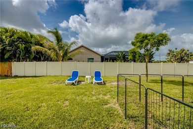 Don't miss this like-new 2024 D.R. Horton Aria model in vibrant - photo 23