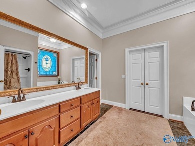 Executive Southern Living Home Near Lake Guntersville in the - photo 37