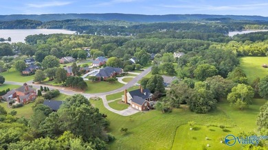 Executive Southern Living Home Near Lake Guntersville in the - photo 49