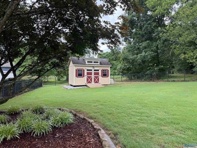 Executive Southern Living Home Near Lake Guntersville in the - photo 50