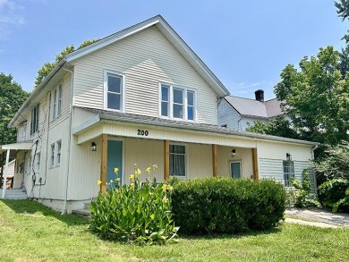 The PERFECT or Lake Home for Multiple Families. This Duplex has - Lake Home For Sale in Burnside, Kentucky