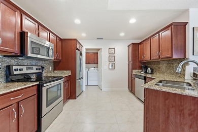 Welcome home to this pristine 2BR/2BA fully furnished residence - photo 10